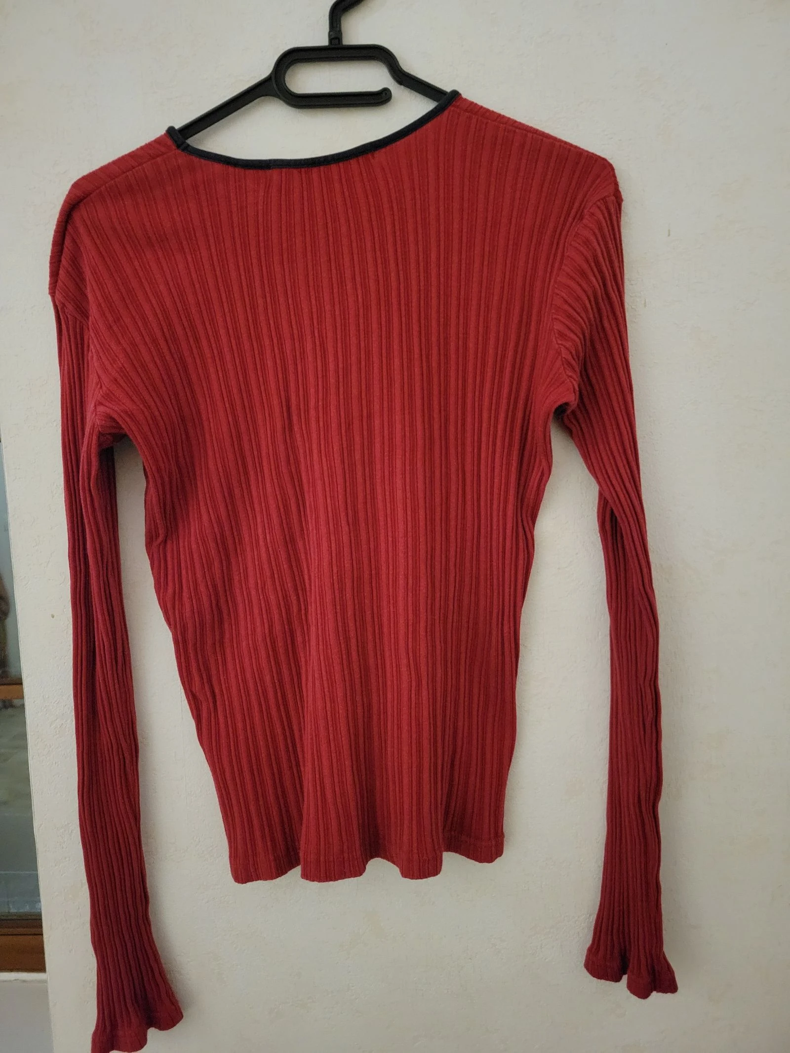 Blusa Tommy Hilfiger Vermelha – Malha Canelada – Tamanho S-M-L – photo 4